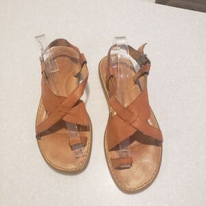 BORN Inya Leather Sandals Women's Size 10M Brown Leather Toe Loop